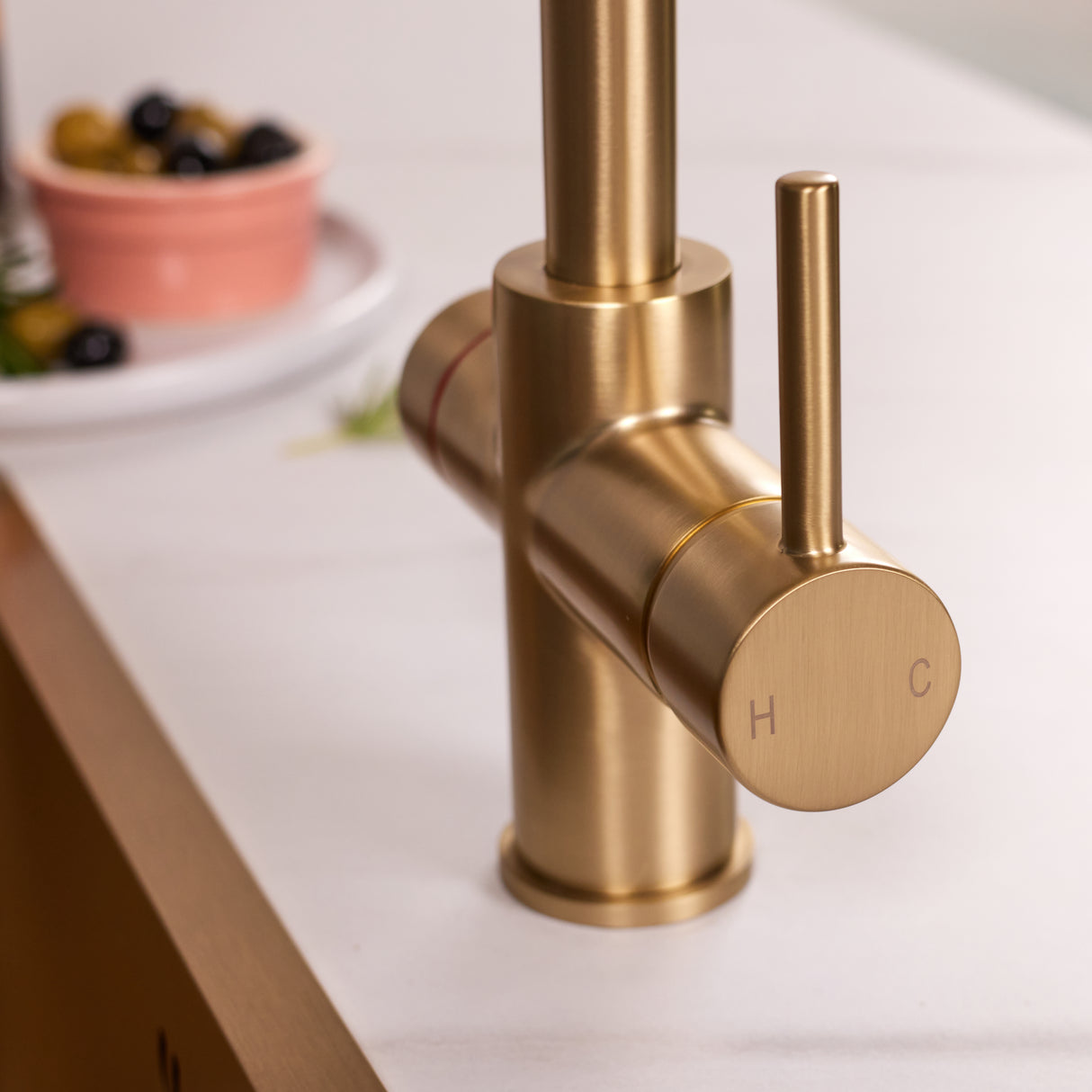 Ellsi Impromta Biometric Instant Boiling Water Tap With Boiler & Filter BRUSHED BRASS LS32