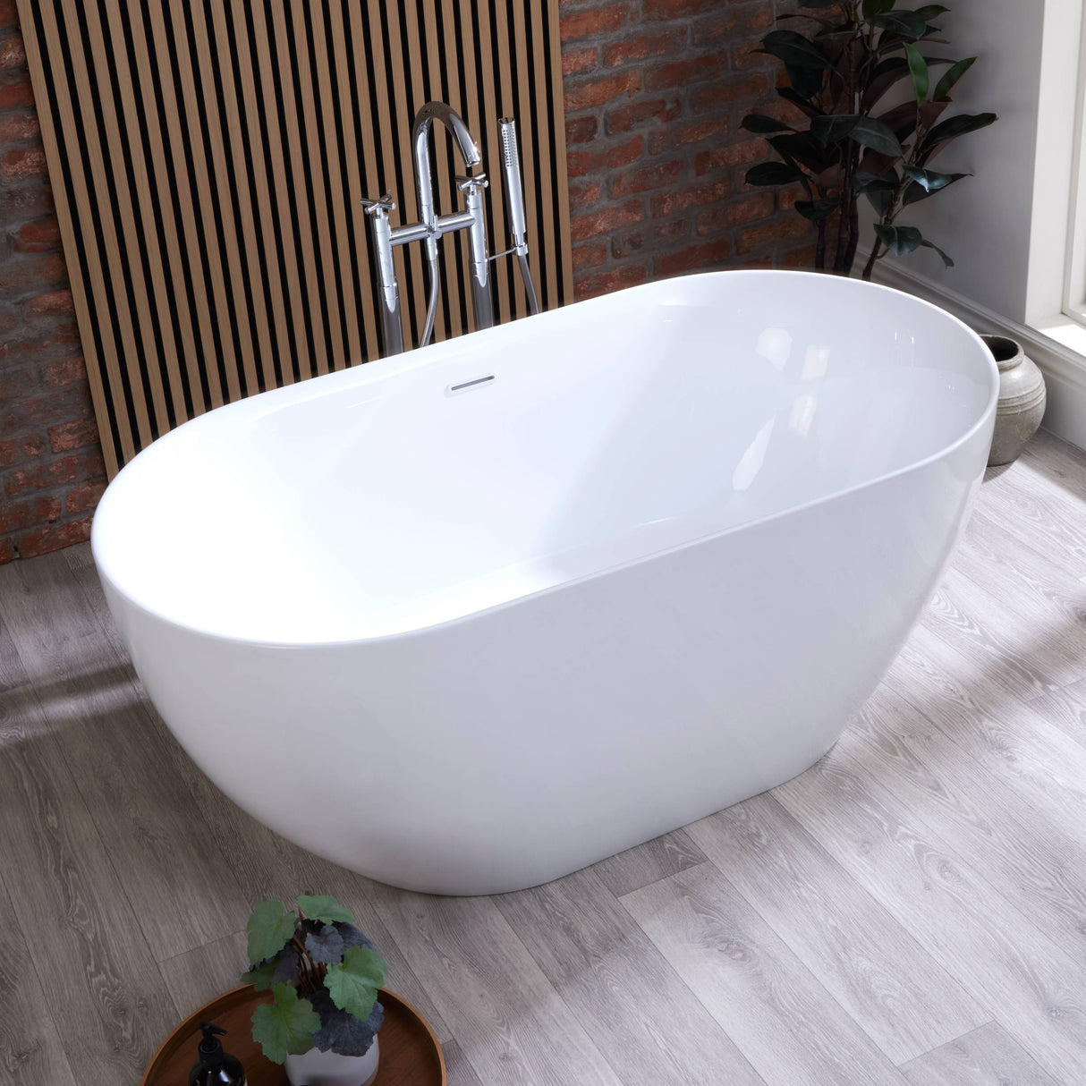 Bathmegastore Hattie Acrylic Freestanding Bath L1500 x W780mm Polished White BMHATTIE-BATH-WHITE-1500-WASTE-WHITE LS2