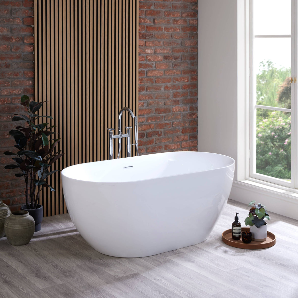 Bathmegastore Hattie Acrylic Freestanding Bath L1500 x W780mm Polished White BMHATTIE-BATH-WHITE-1500-WASTE-WHITE LS3