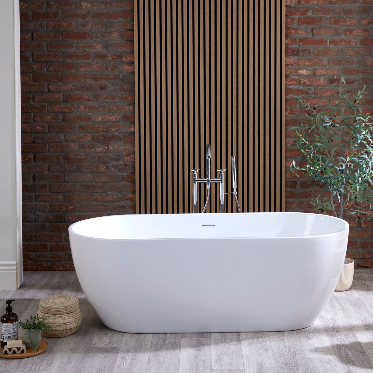 Bathmegastore Elizabeth Acrylic Freestanding Bath L1700 x W750mm Polished White BMELIZABETH-BATH-WHITE-1700-WASTE-WHITE LS6