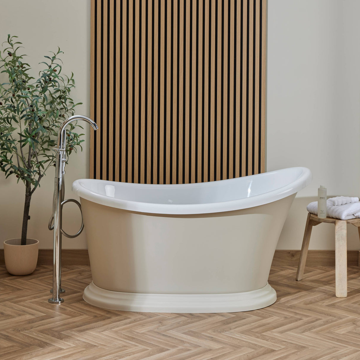 Bathmegastore Jean Acrylic Freestanding Bath L1350 x W750mm Painted BMJEANPAINTED-WH-WASTE LS2