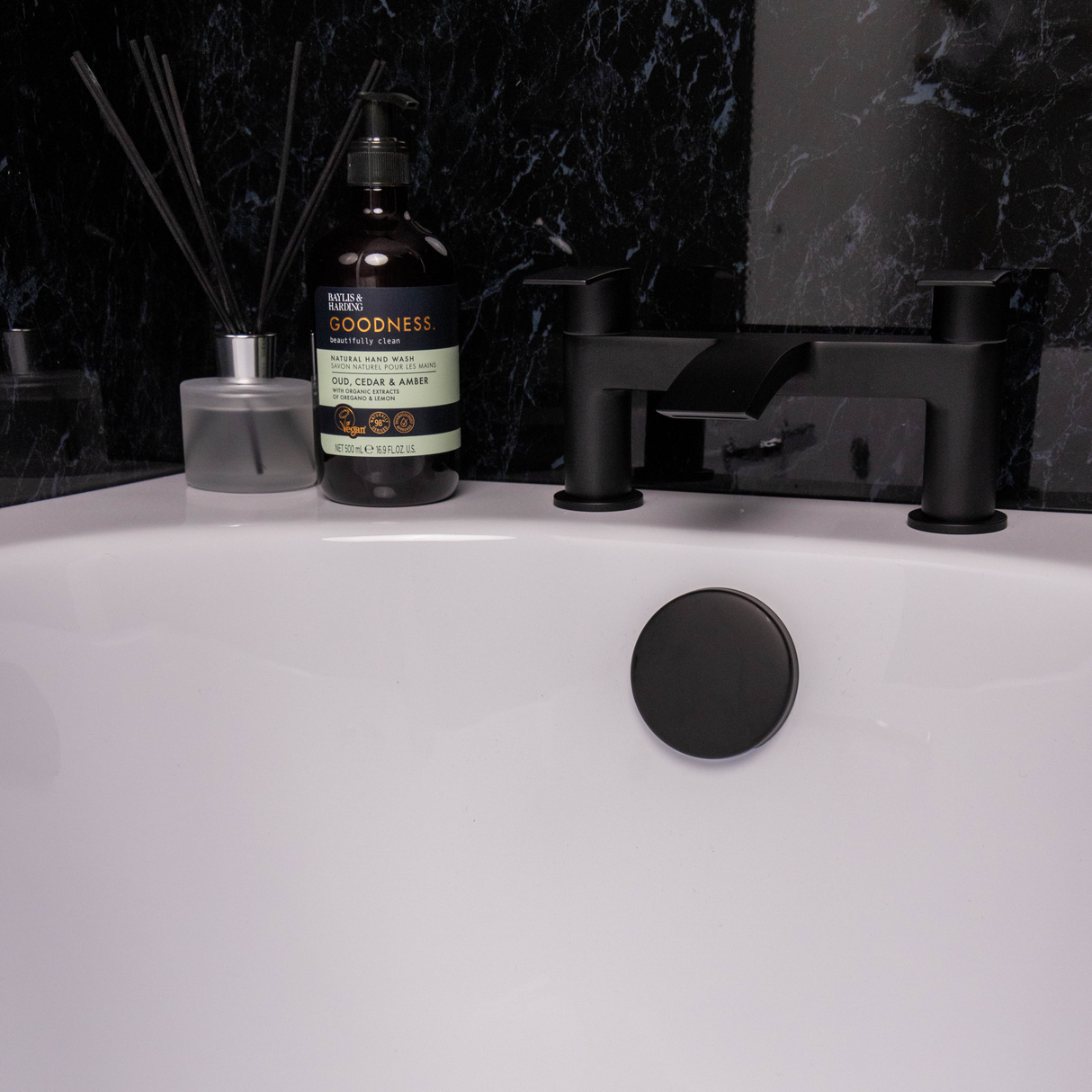 Ellsi Easy Clean Click Clack Bath Waste & Overflow MATT BLACK ECBW001MB LS1