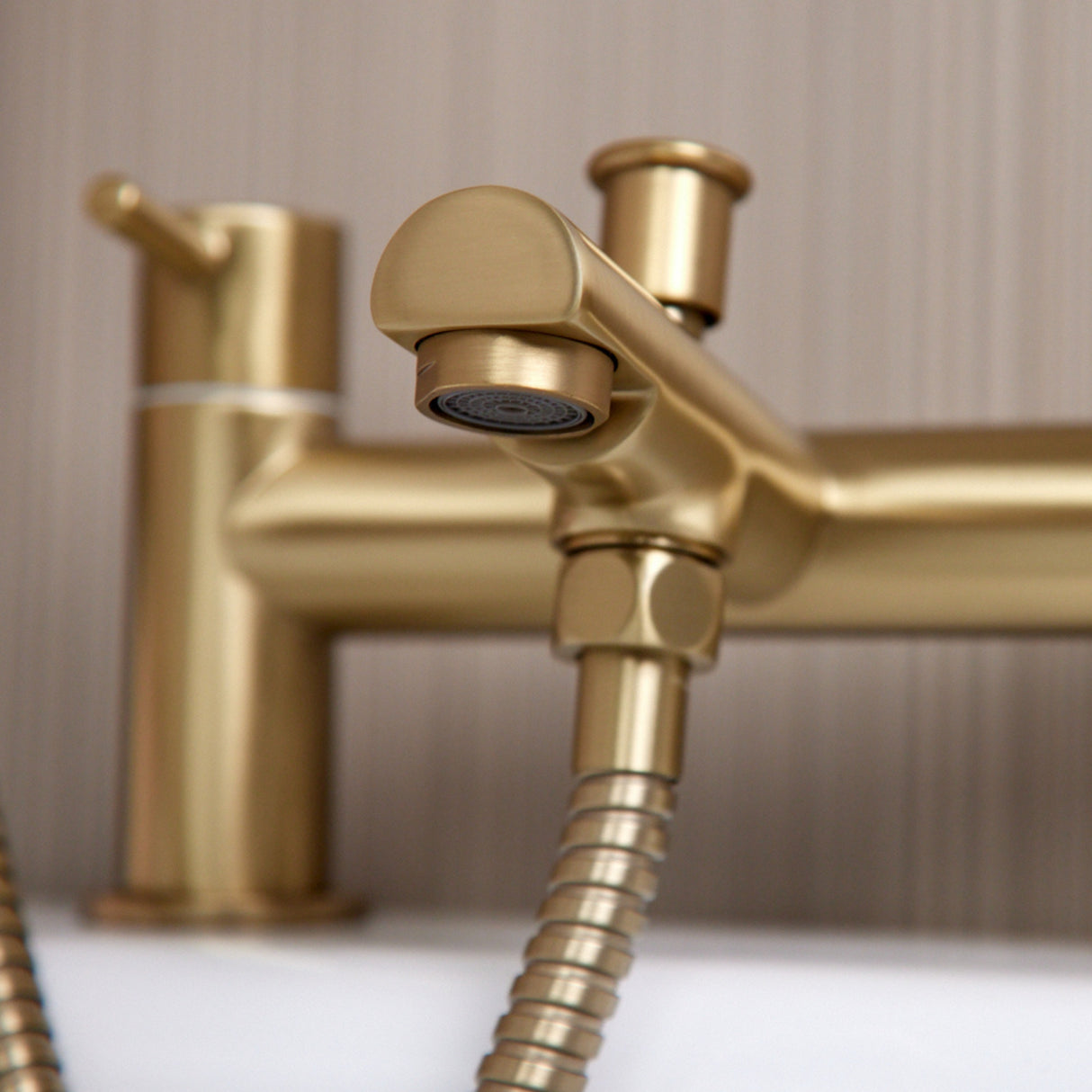 Ellsi Juke Bath Shower Mixer Tap & Shower Kit BRUSHED BRASS JUK-02-BB LS3