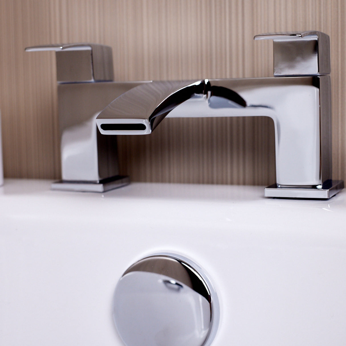 Ellsi Kinlin Waterfall Bath Filler Tap CHROME KIN-03-CH LS4