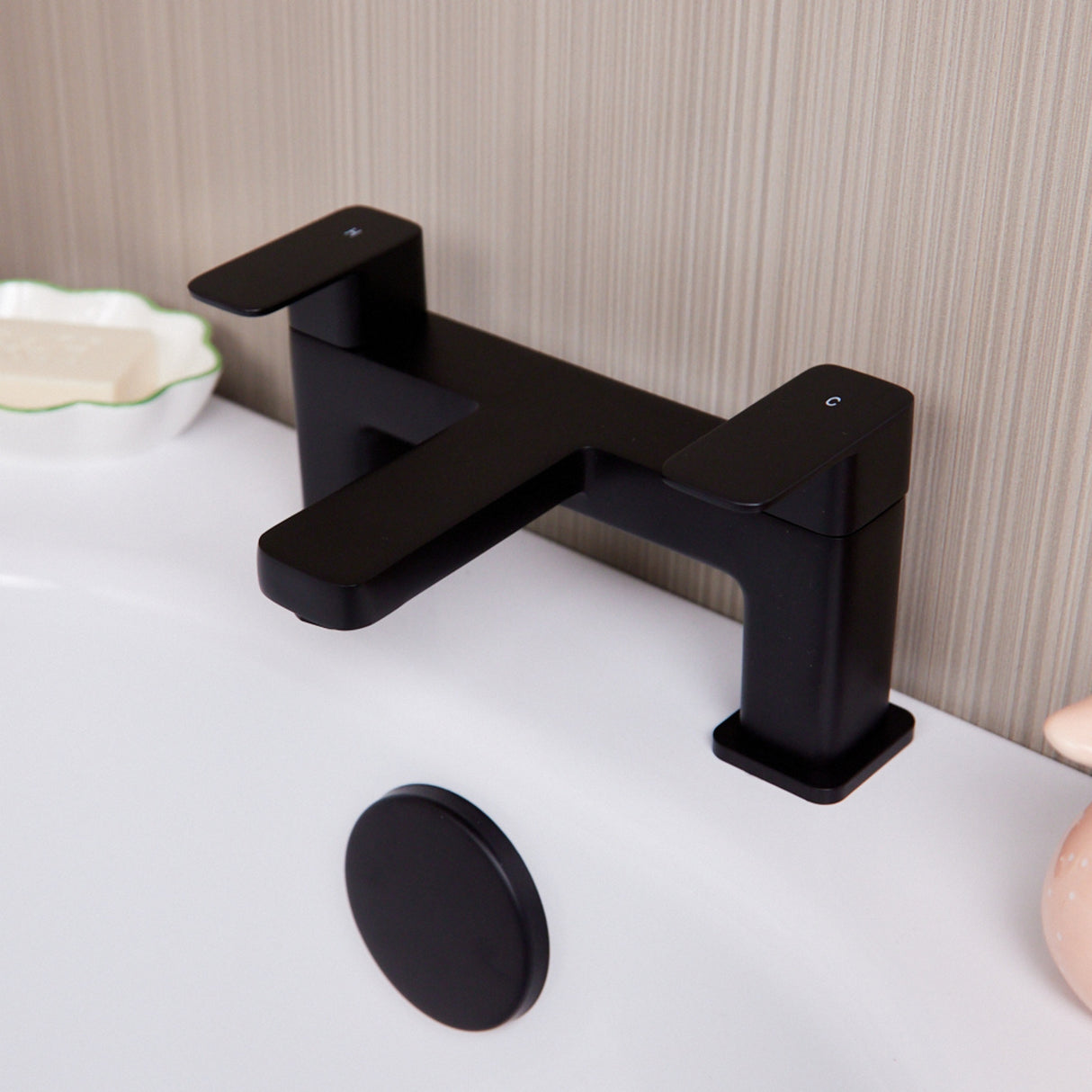 Ellsi Lanza Bath Filler Tap MATT BLACK LAN-03-MB LS1