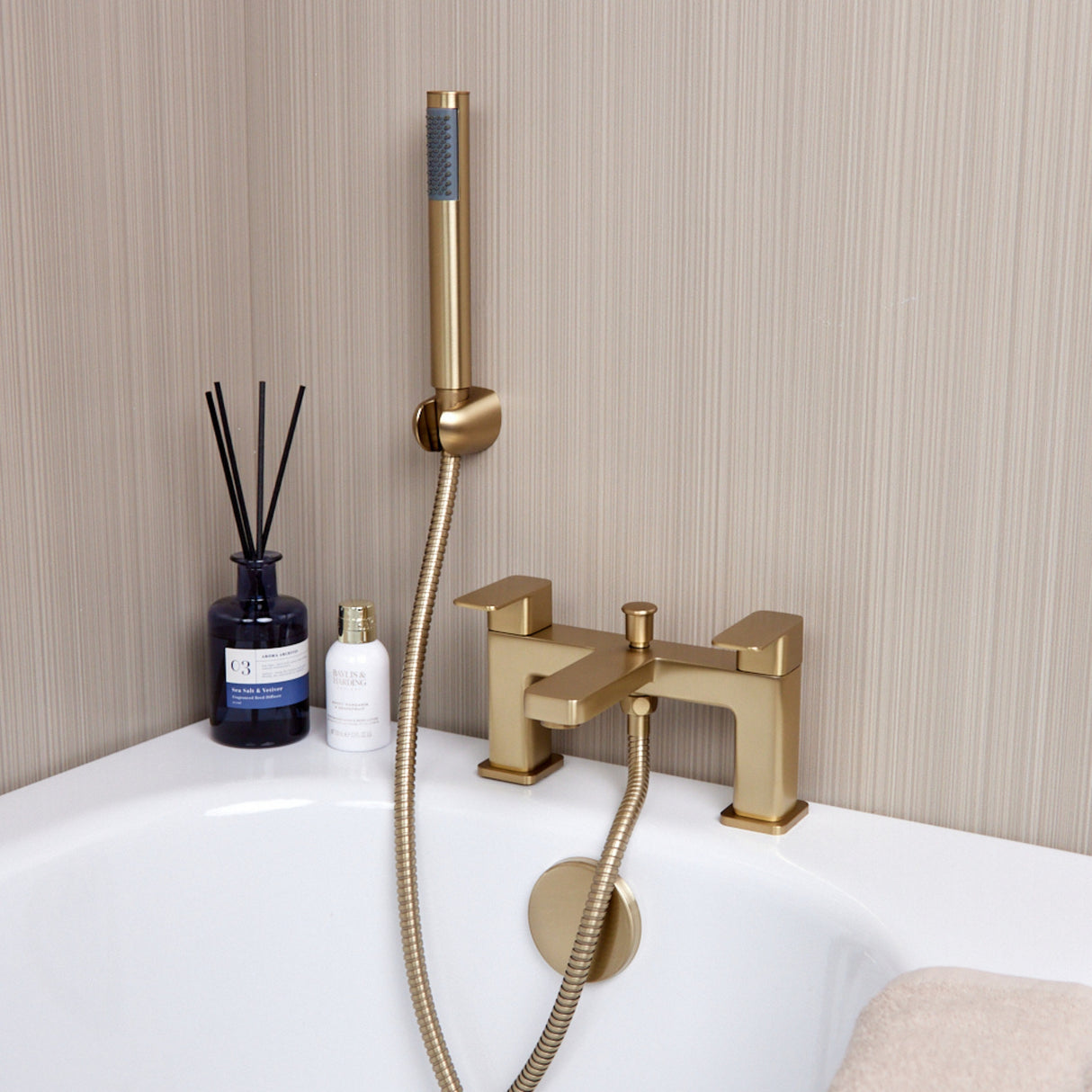 Ellsi Lanza Bath Shower Mixer Tap & Shower Kit BRUSHED BRASS LAN-02-BB LS1