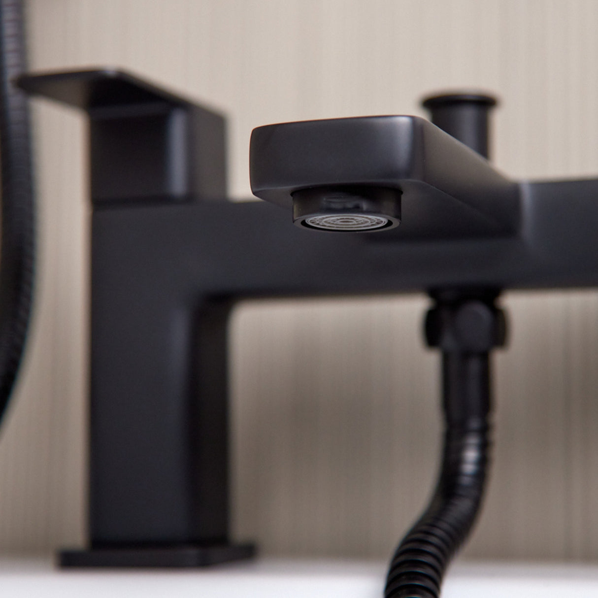 Ellsi Lanza Bath Shower Mixer Tap & Shower Kit MATT BLACK LAN-02-MB LS4