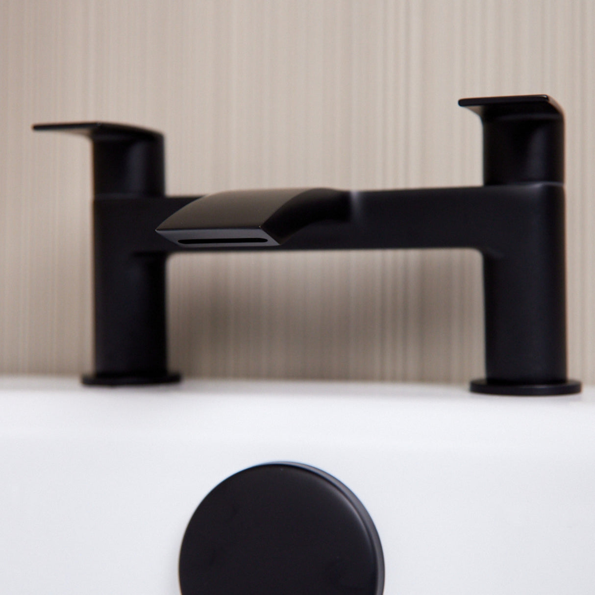 Ellsi Spear Waterfall Bath Filler Tap MATT BLACK SPE-03-MB LS4