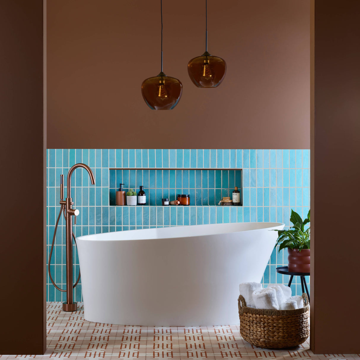 BC Designs Delicata Cian Solid Surface Freestanding Slipper Bath L1520 x W715mm Polished White BAB020 LS6