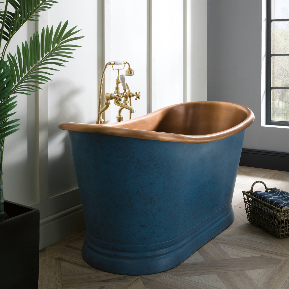 BC Designs Patinata Blue Boat Bath Copper/Patinata BAC024 LS2