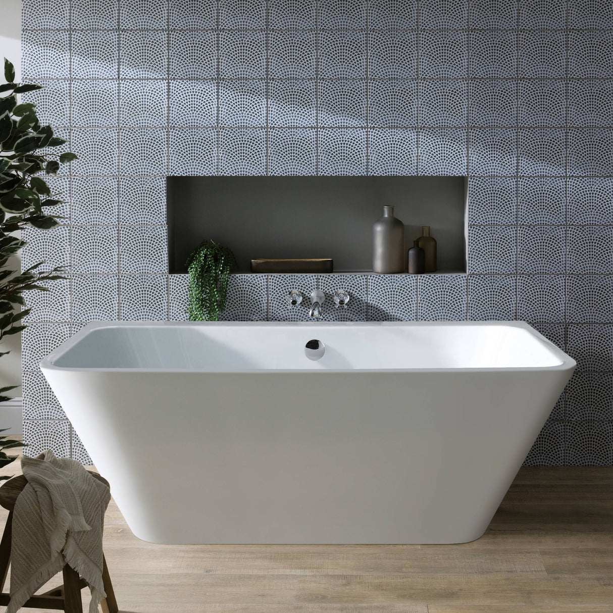 BC Designs Ancora Square Acrymite Acrylic Back To Wall Freestanding Bath Gloss White BAS025 LS