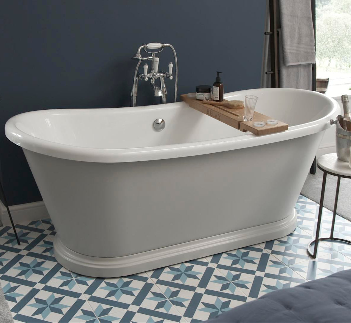 BC Designs The Boat Bath Acrylic Polished White BAS063 LS2