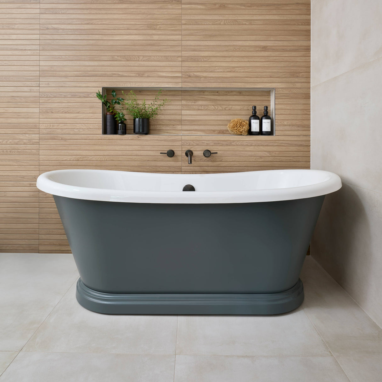 BC Designs The Boat Bath Acrylic Polished White BAS070 LS12