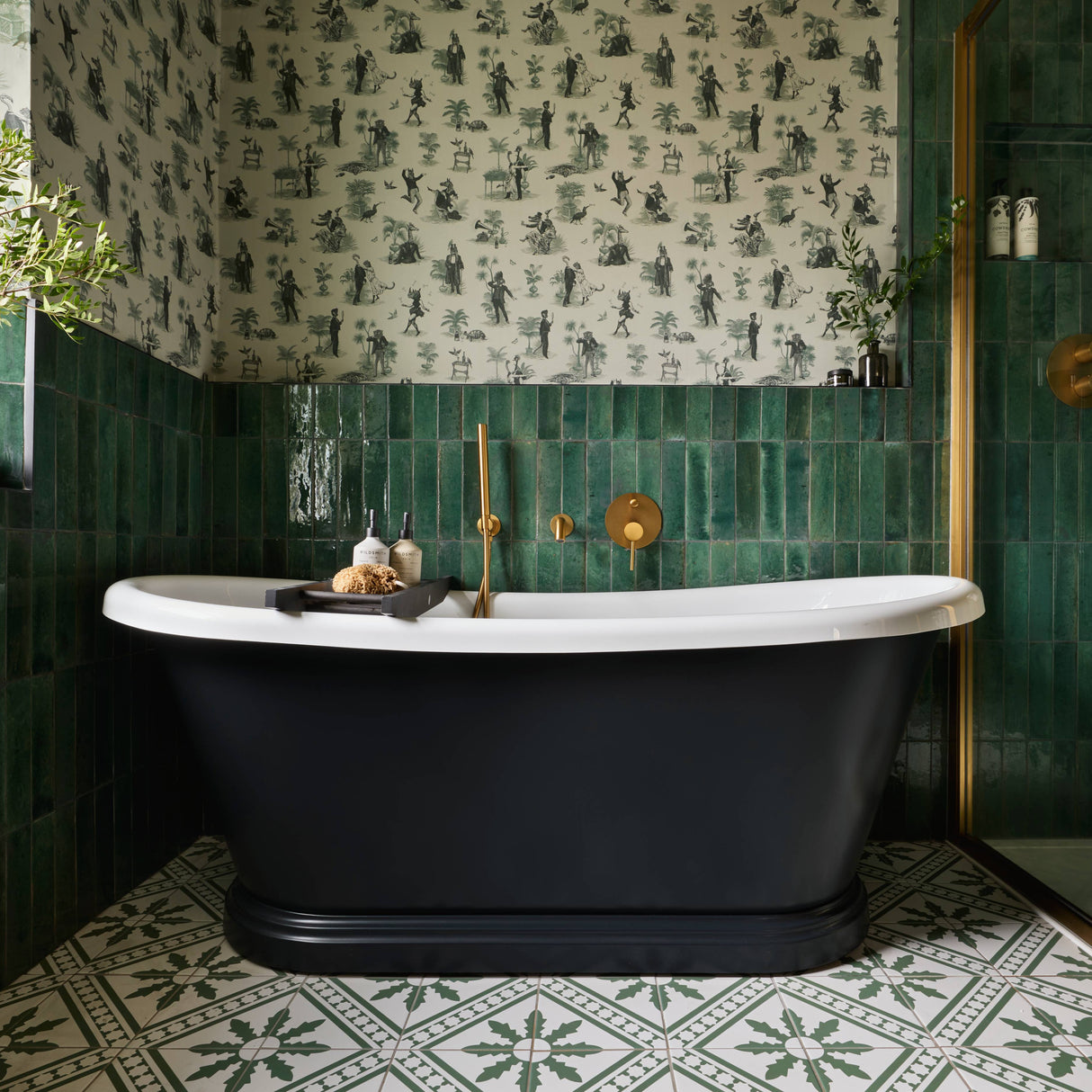 BC Designs The Boat Bath Acrylic Polished White BAS070 LS4