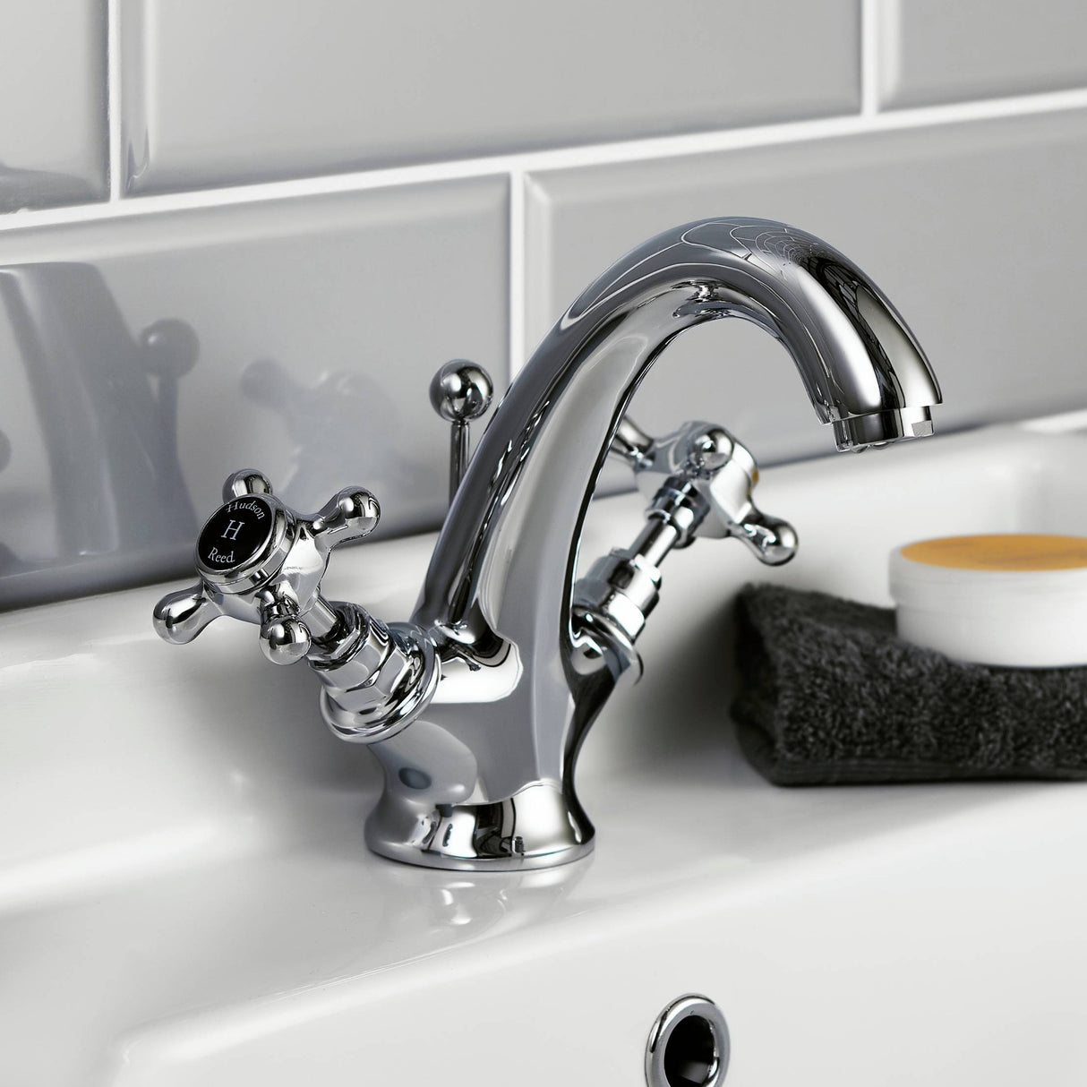 Hudson Reed Topaz Crosshead Basin Mixer Tap & Waste BC405HX LS1