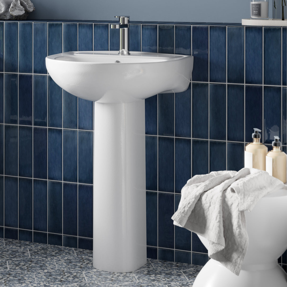 Nuie Lawton Basin Pedestal LS