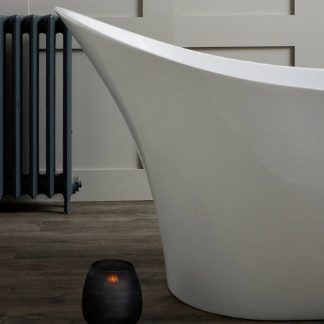 Bathmegastore Marilyn Acrylic Freestanding Slipper Bath L1680 x W730mm Polished White BMMARILYN-BATH-WHITE-1680-WASTE-WHITE LS