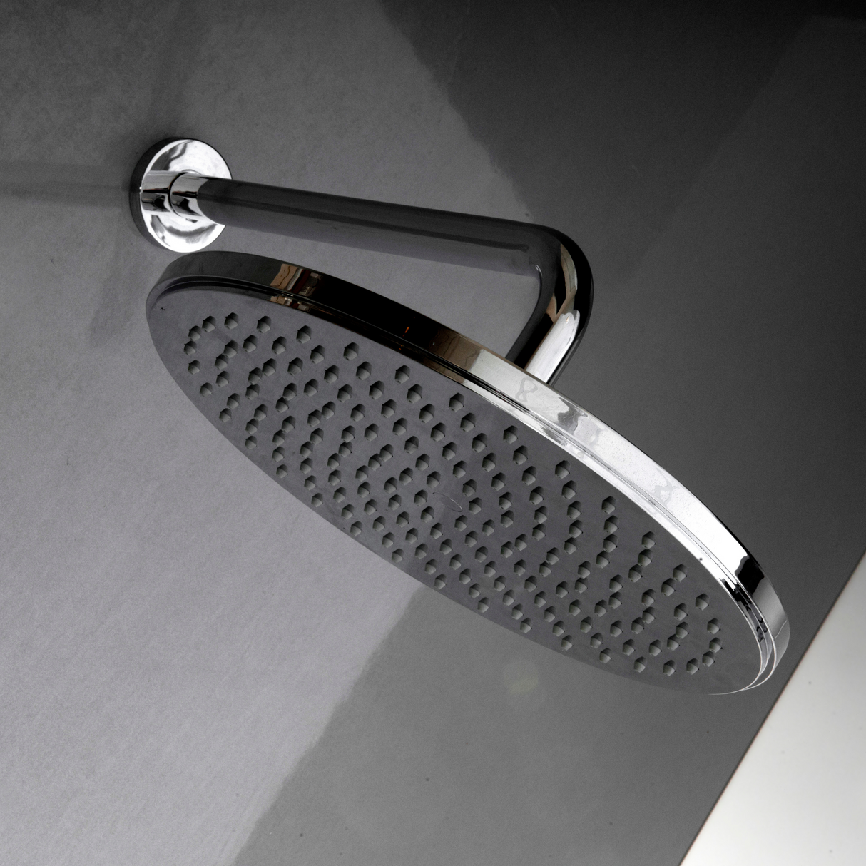 Ellsi Pinto Round Shower Head 200mm Chrome HEA-02-CH LS1