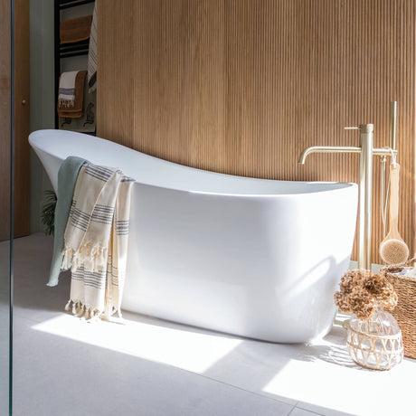 BC Designs Slipp Acrymite Acrylic Freestanding Slipper Bath L1590 x W675mm White BAS035 LS2