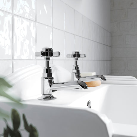 Nuie Beaumont Basin Pillar Taps Chrome I321XE LS